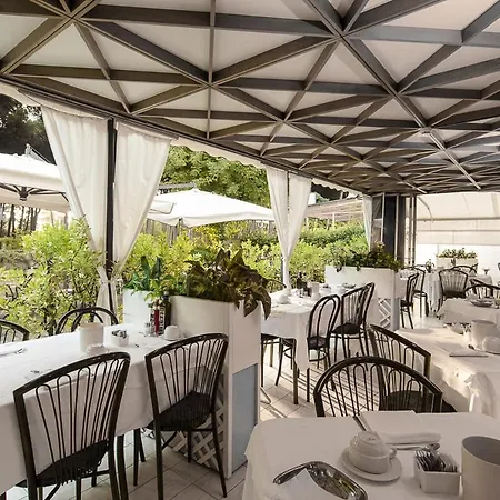 Cinzia Hotel 3*